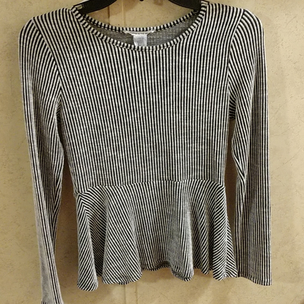 Long sleeve peplum top